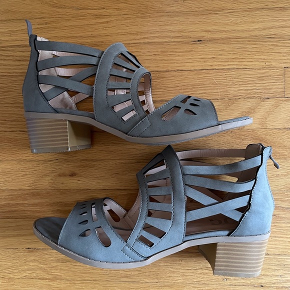 TG gladiator heel sandals, size 8.5. Gently worn. - Picture 4 of 10